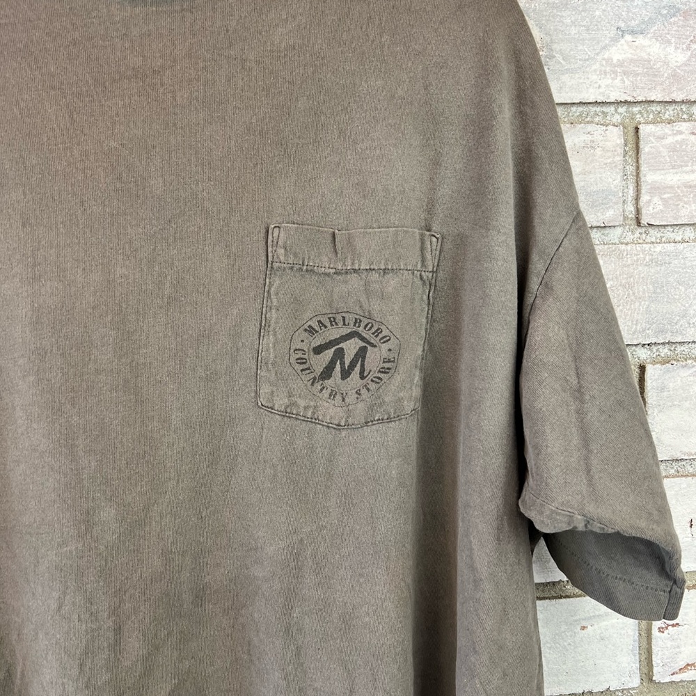 Vintage Marlboro | Men’s Gray T-Shirt - Picture 2 of 8